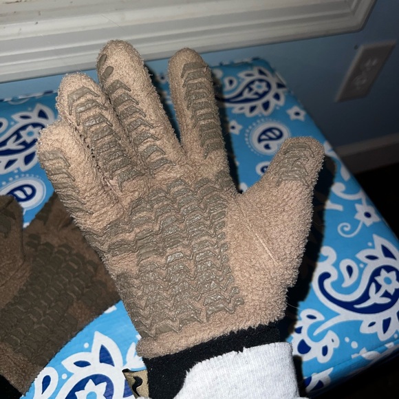 ⭐️Vintage Manzella Textured Fleece Brown Black Gloves - Picture 7 of 10